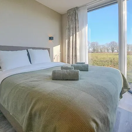 2 Bedroom Pet Friendly In *