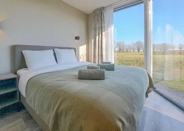 2 Bedroom Pet Friendly In *