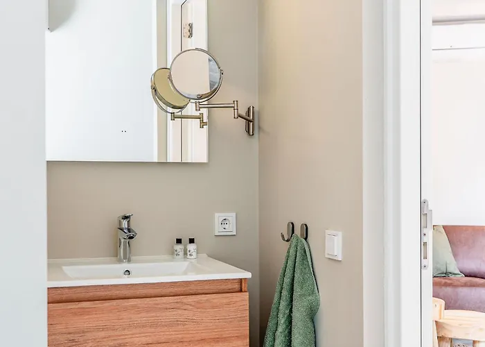 2 Bedroom Pet Friendly In * Афферден