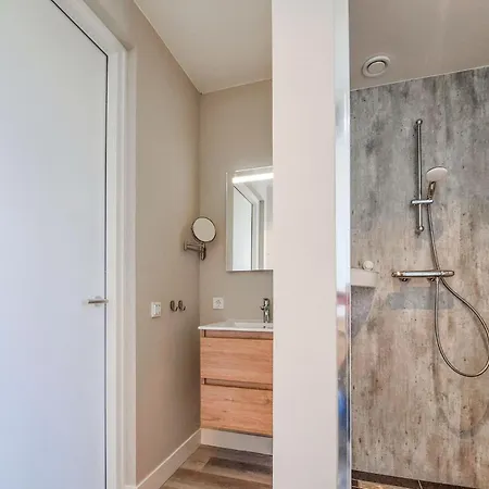 2 Bedroom Pet Friendly In Semesterbostad *