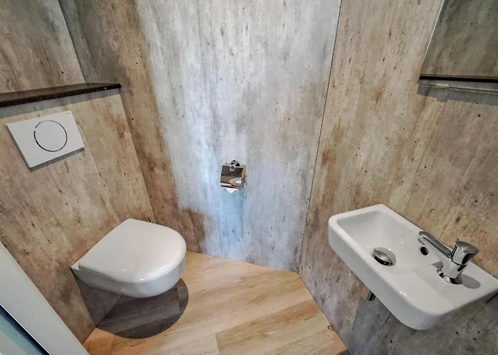 2 Bedroom Pet Friendly In * אפרדן